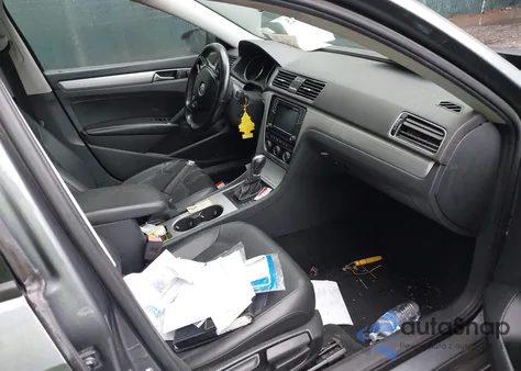 2019 Volkswagen Passat 2.0T Wolfsburg Edition из США, поврежденный, VIN 1VWLA7A3XKC007449